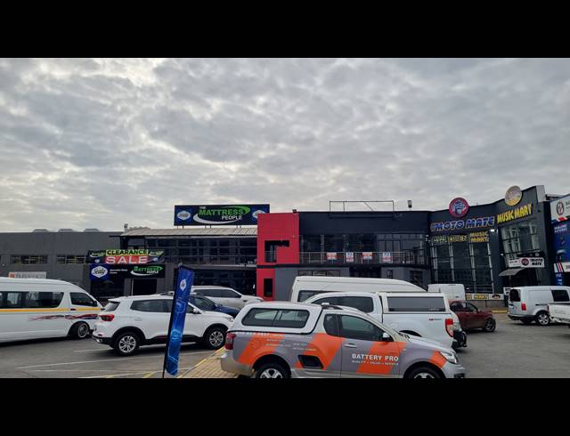 1,091M² RETAIL TO LET IN BARDENE